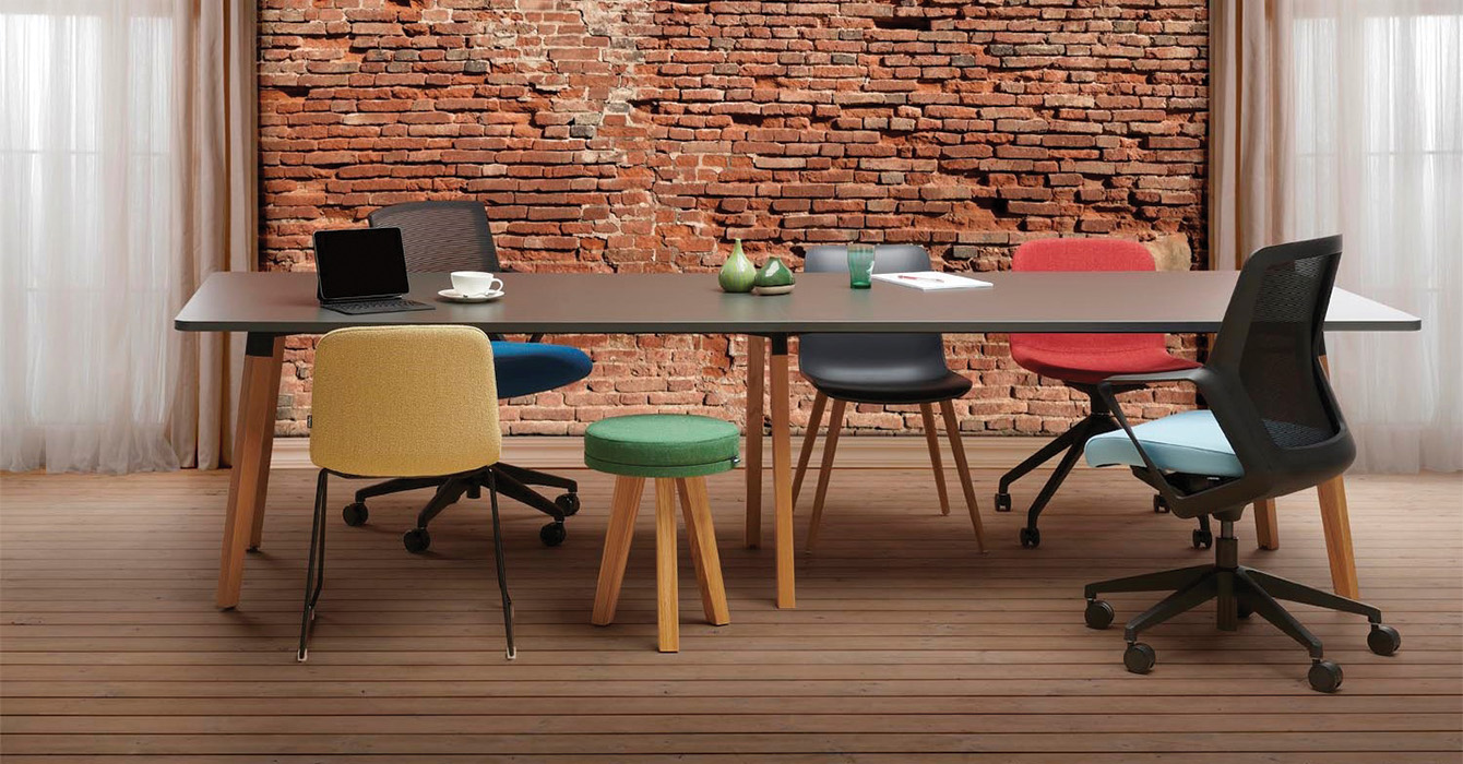 JMT 3010 R - MFC Graphite Top + Mixed Chairs 02 - Copy