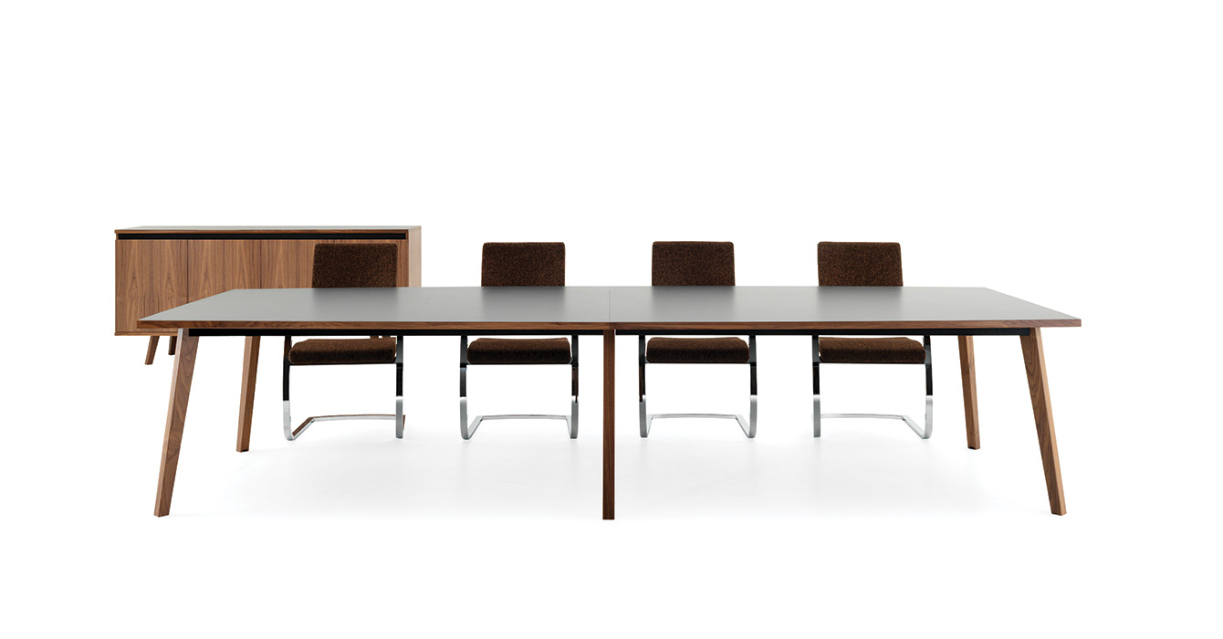 Martin table x4 Vibe